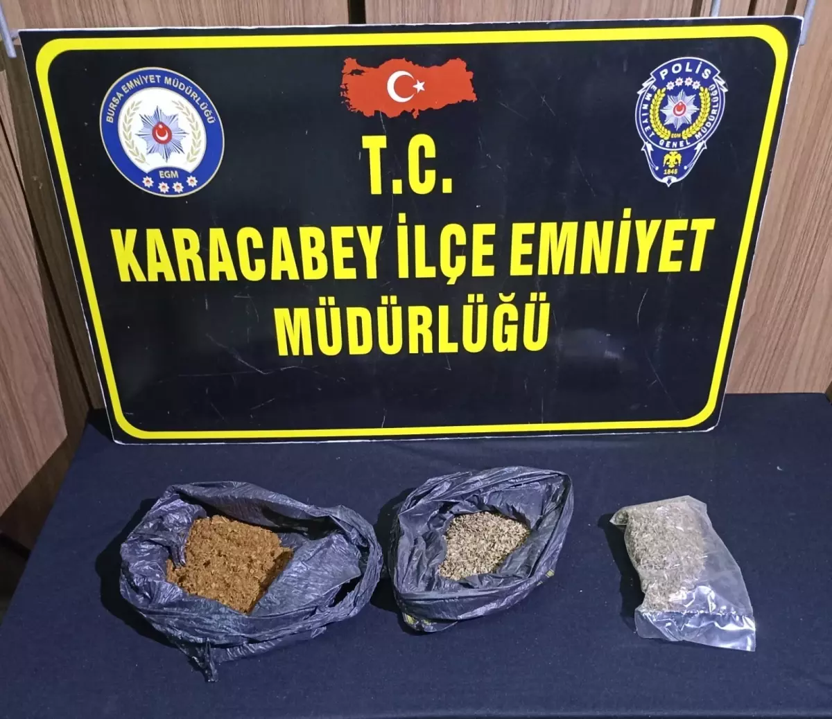 bursada uyusturucu baskini genc kadin serbest Qrp4yya2