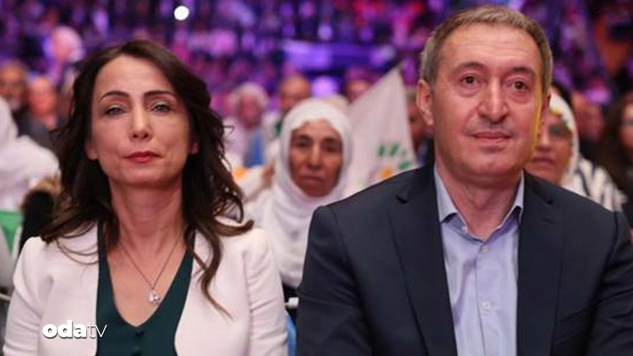 DEM’den Özgür Özel’in yeni ofisine ziyaret