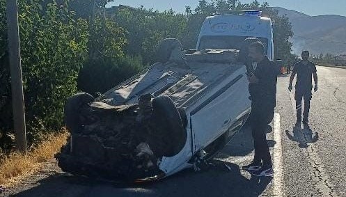 elazigda otomobil takla atti 3 yarali 8fS7kCXp