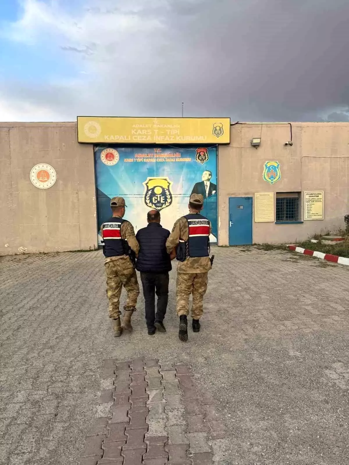 karsta 4 yil hapis cezali sahis yakalandi UK1nKaBh