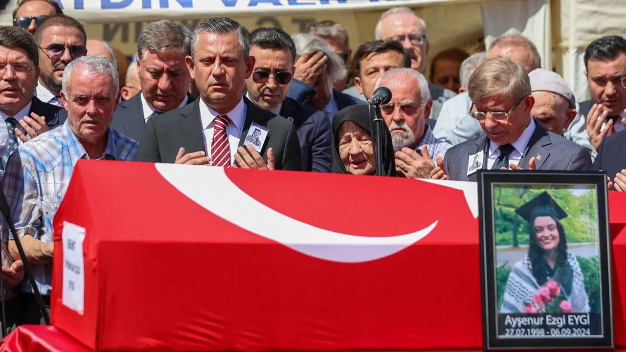 Özgür Özel, Ayşenur Ezgi Eygi’yi andı