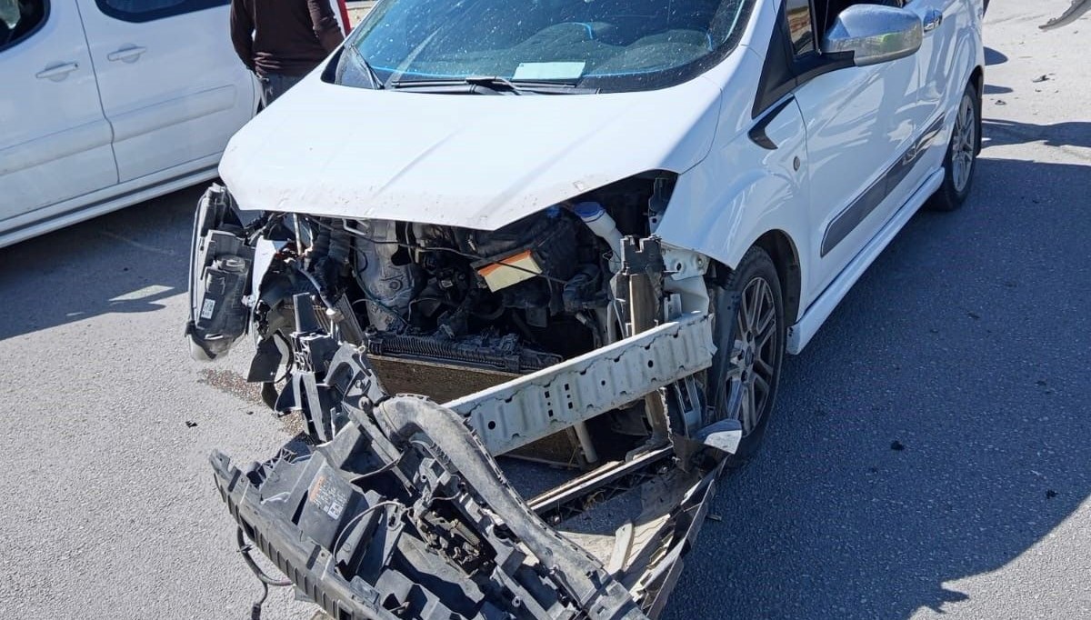 van erciste trafik kazasi 1 yarali dlY5dMlJ