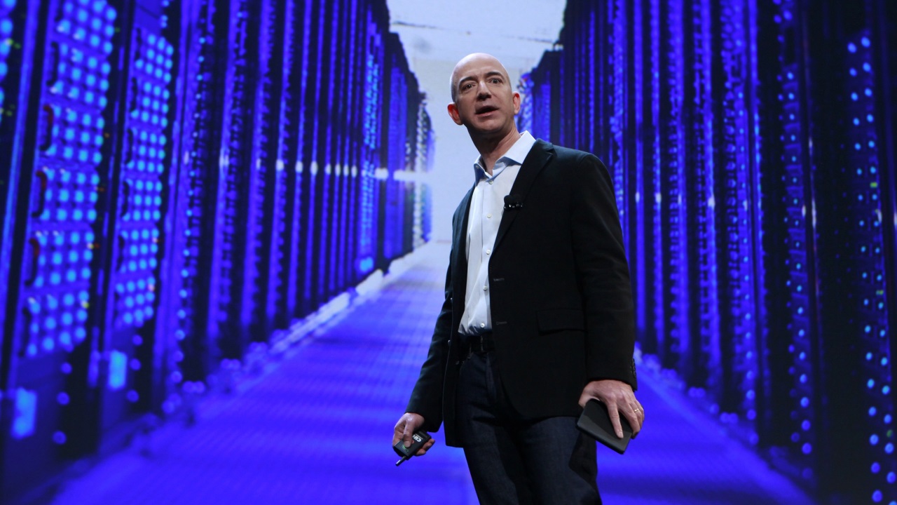 jeff bezos uzayda veri merkezi kurmayi planliyor Zg8lGX4x