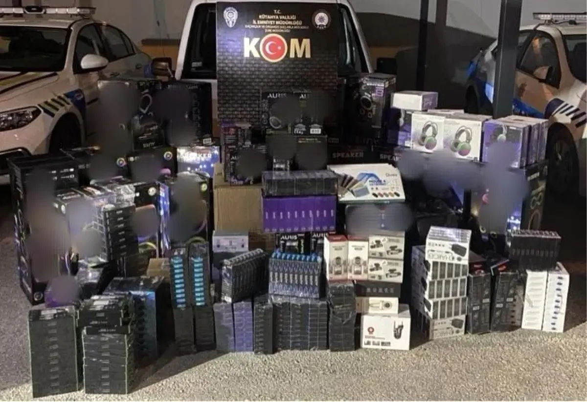 Kütahya’da Kaçak Elektronik Ürün Operasyonu kutahyada kacak elektronik urun operasyonu zIcm6gHm.jpg