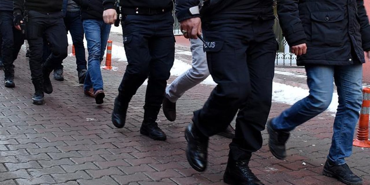 antalyada silah kacakciligi ve uyusturucu operasyonu cok sayida muhimmat ele gecirildi f1tTnfMM.jpg