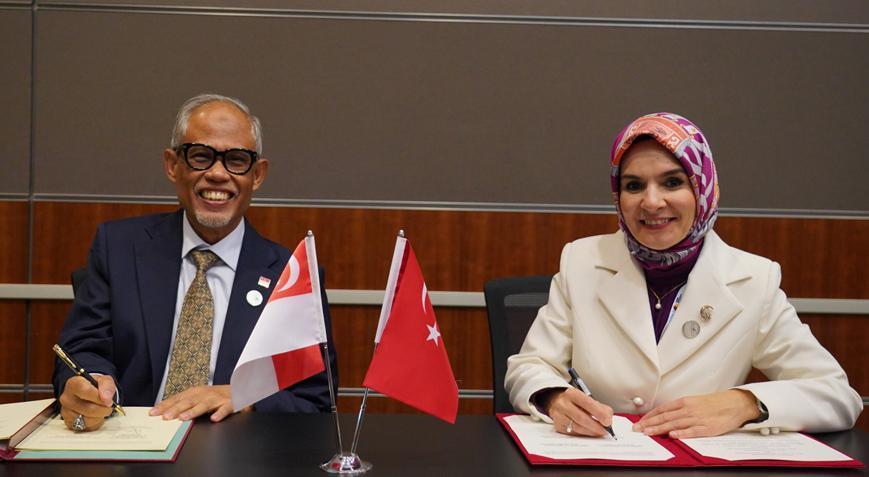 bakan goktas turkiyenin doha buyukelciligini ziyaret etti weFMcELS.jpg