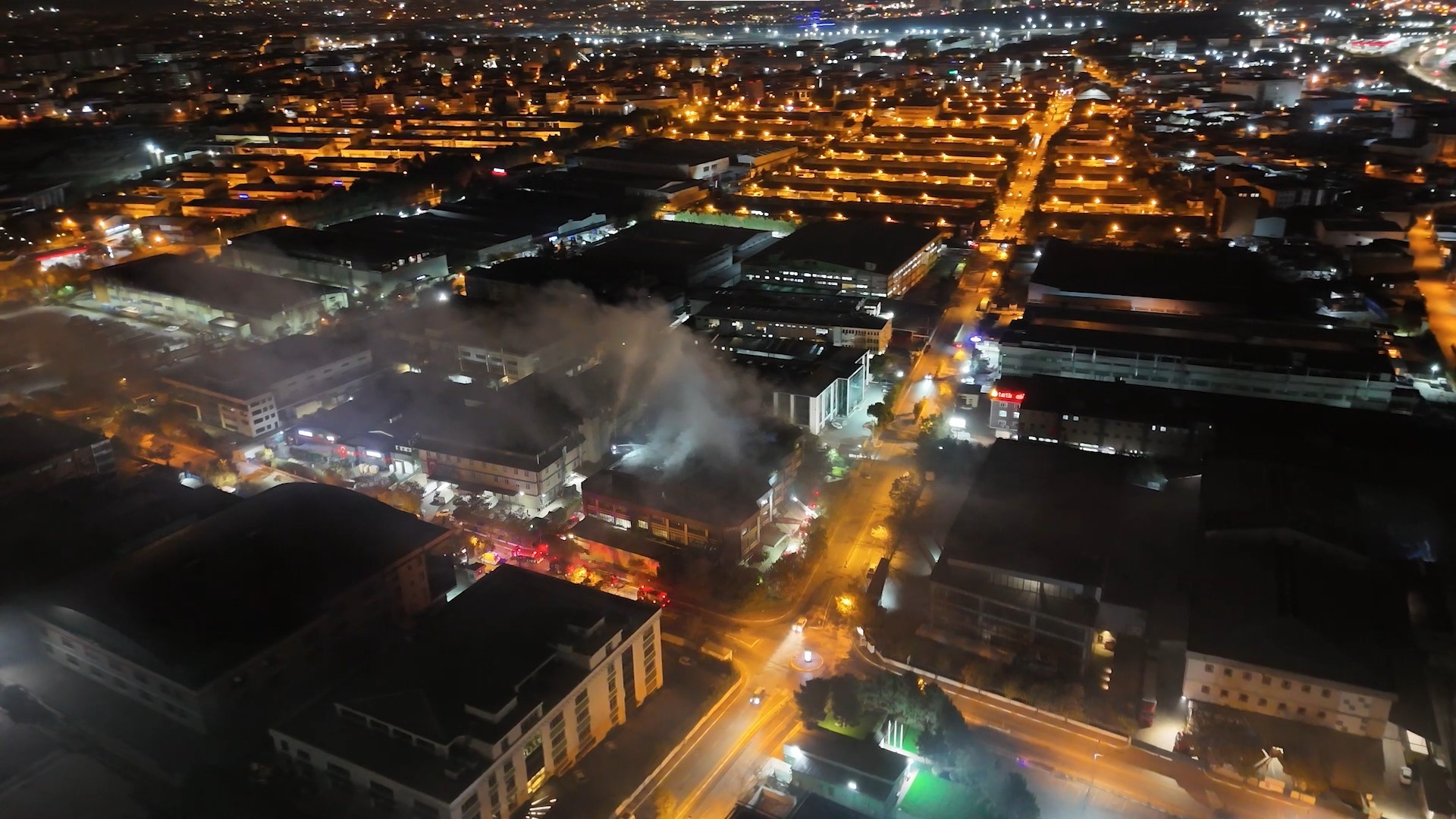 İstanbul’da elektronik fabrikasında yangın