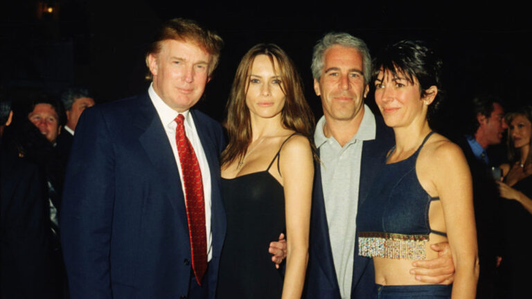 wp-epstein-dosyalarina-gore-fbi-trump-ile-epstein-iliskisine-dair-ihbar-aldi-UezmtYP8.jpg