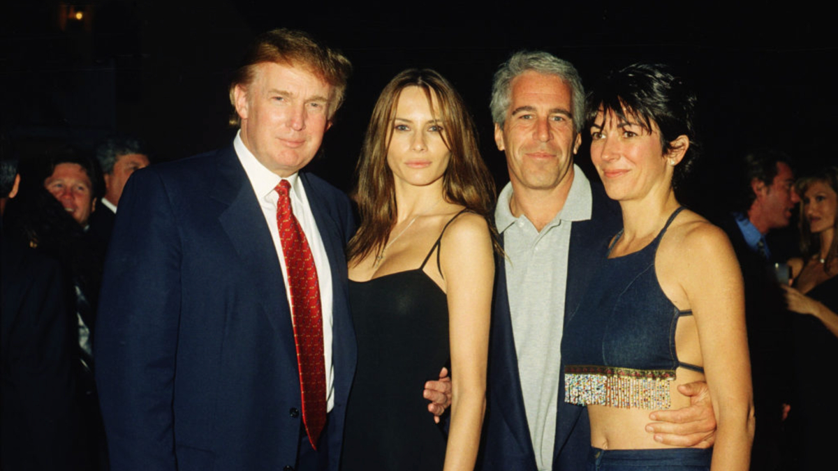wp-epstein-dosyalarina-gore-fbi-trump-ile-epstein-iliskisine-dair-ihbar-aldi-UezmtYP8.jpg