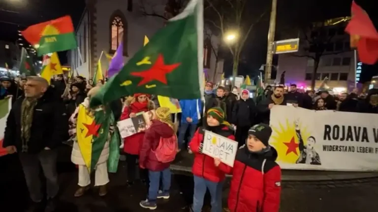 cenevreden-badene-binlerce-kisi-rojava-icin-sokaklarda-aZ4Jrt5A.webp