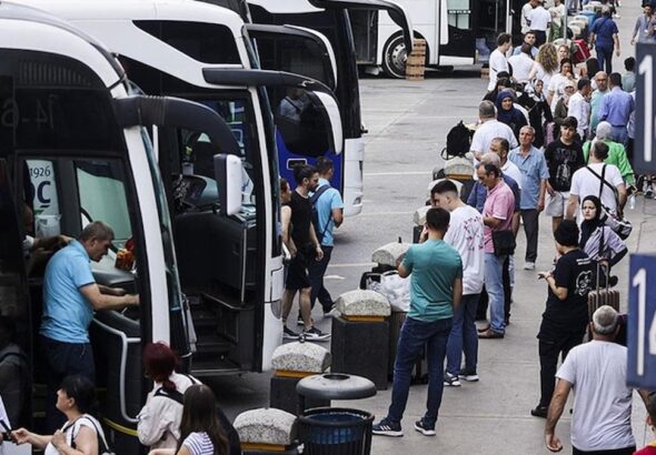 bayramda-memlekete-gitmek-bile-luks-oldu-z7br4g2q